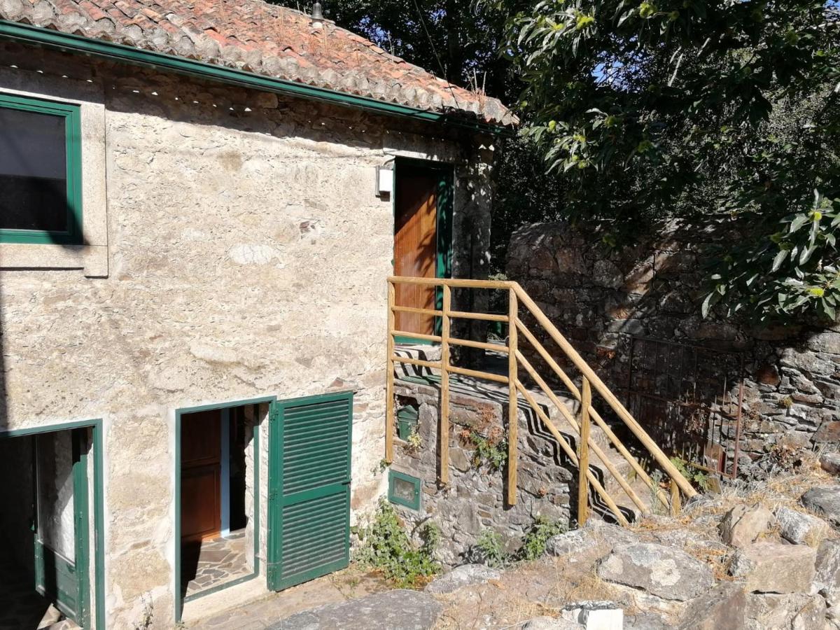 Casa Do Coentral A Sua Casa Rustica Villa Lousa  Exterior photo